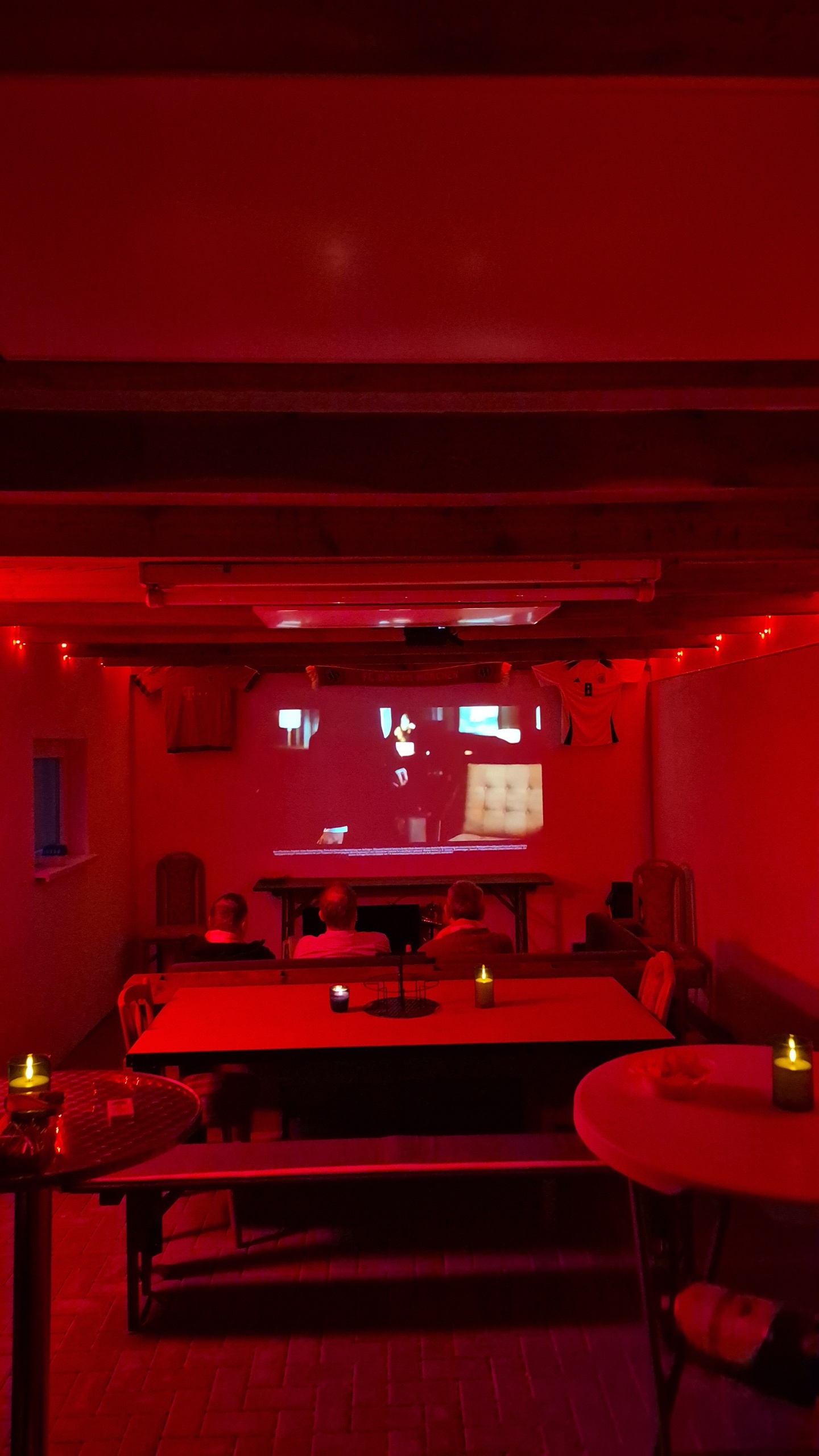 Schweinestall Hallenberg — Bar Innenraum
